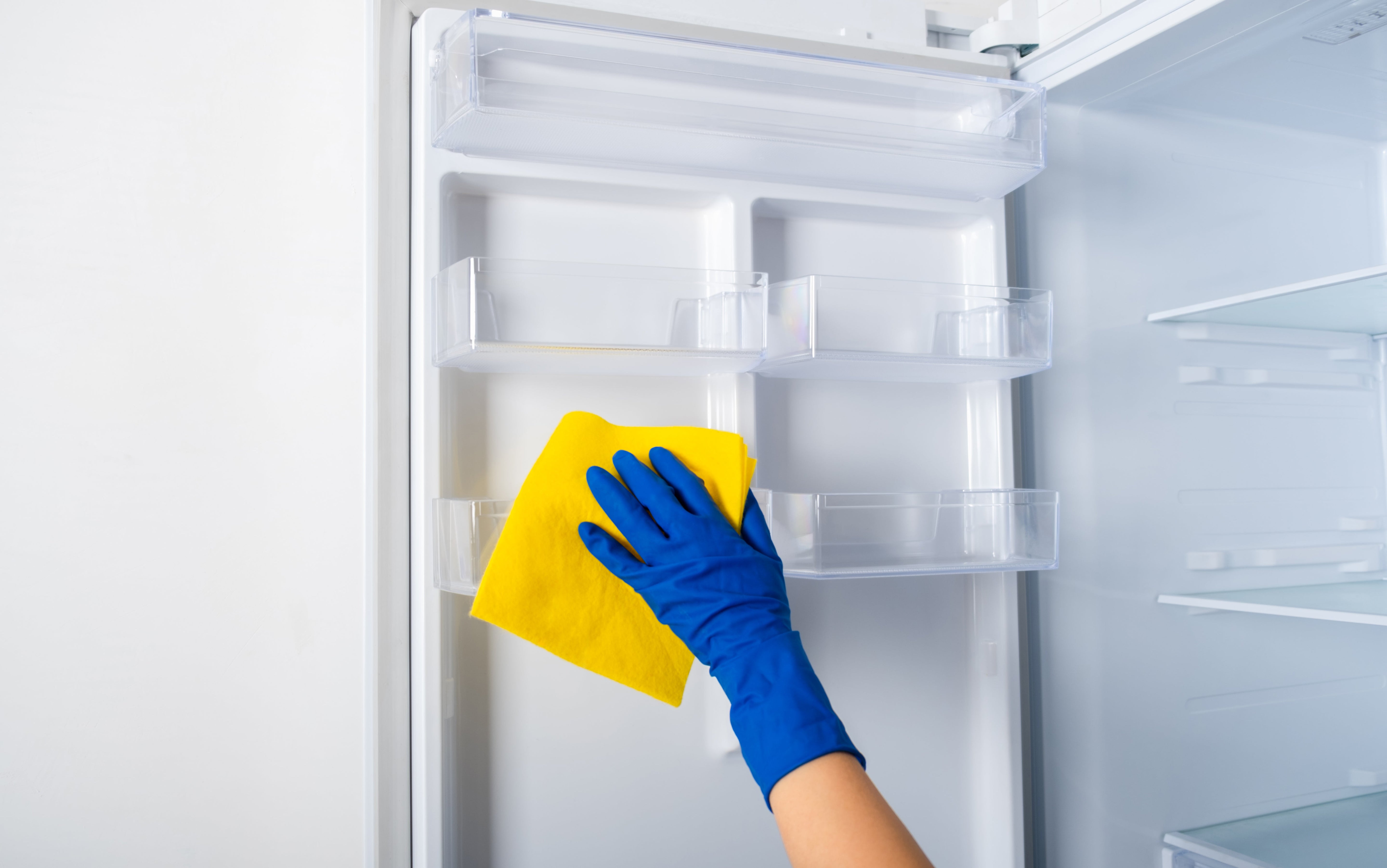 How to Clean a New Refrigerator