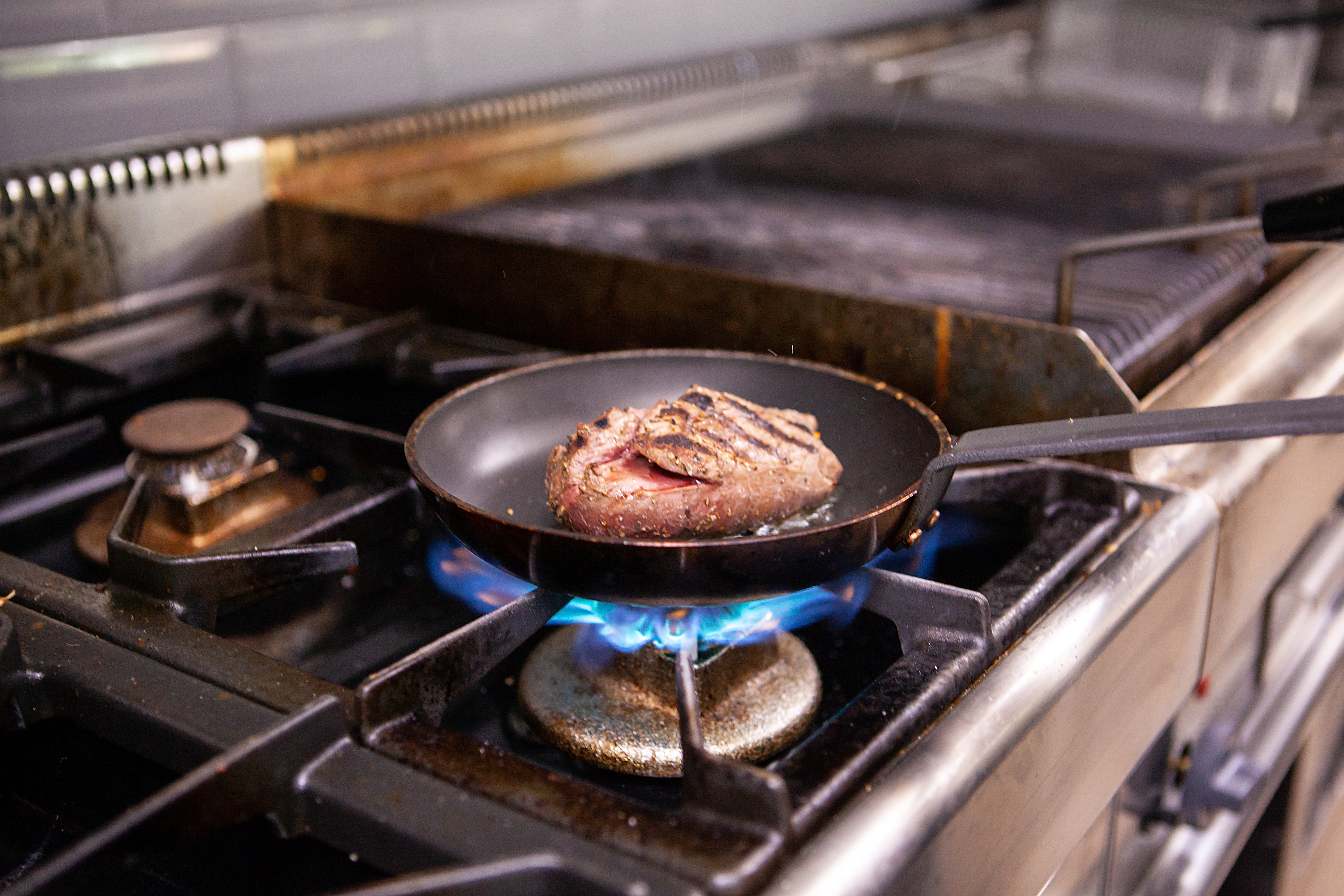 9 Simple Gas Range Cooking Tips