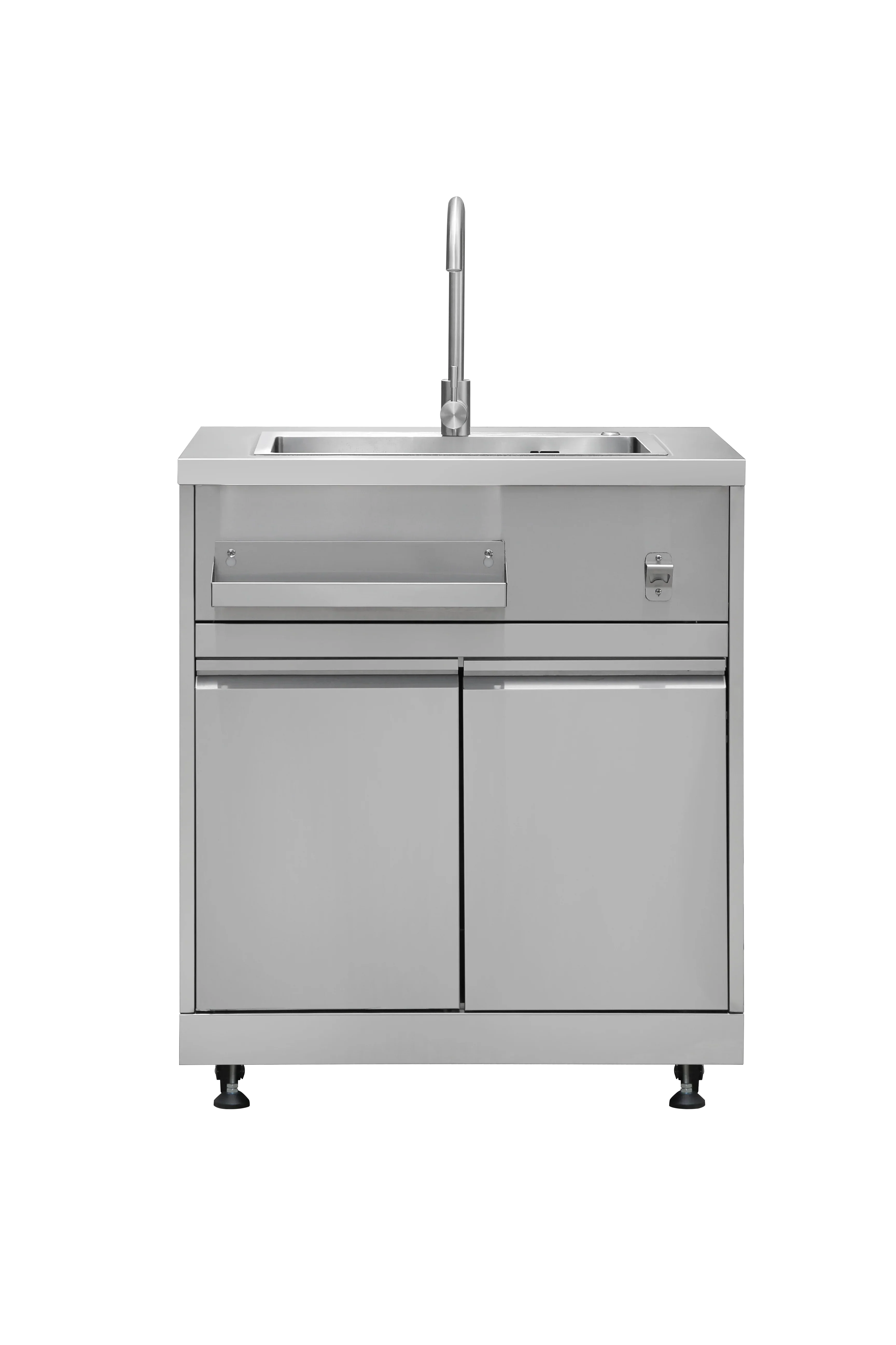 Clean as You Cook with this Outdoor Kitchen Sink Station