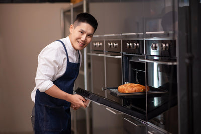 The Many Benefits of a Self-Cleaning Oven