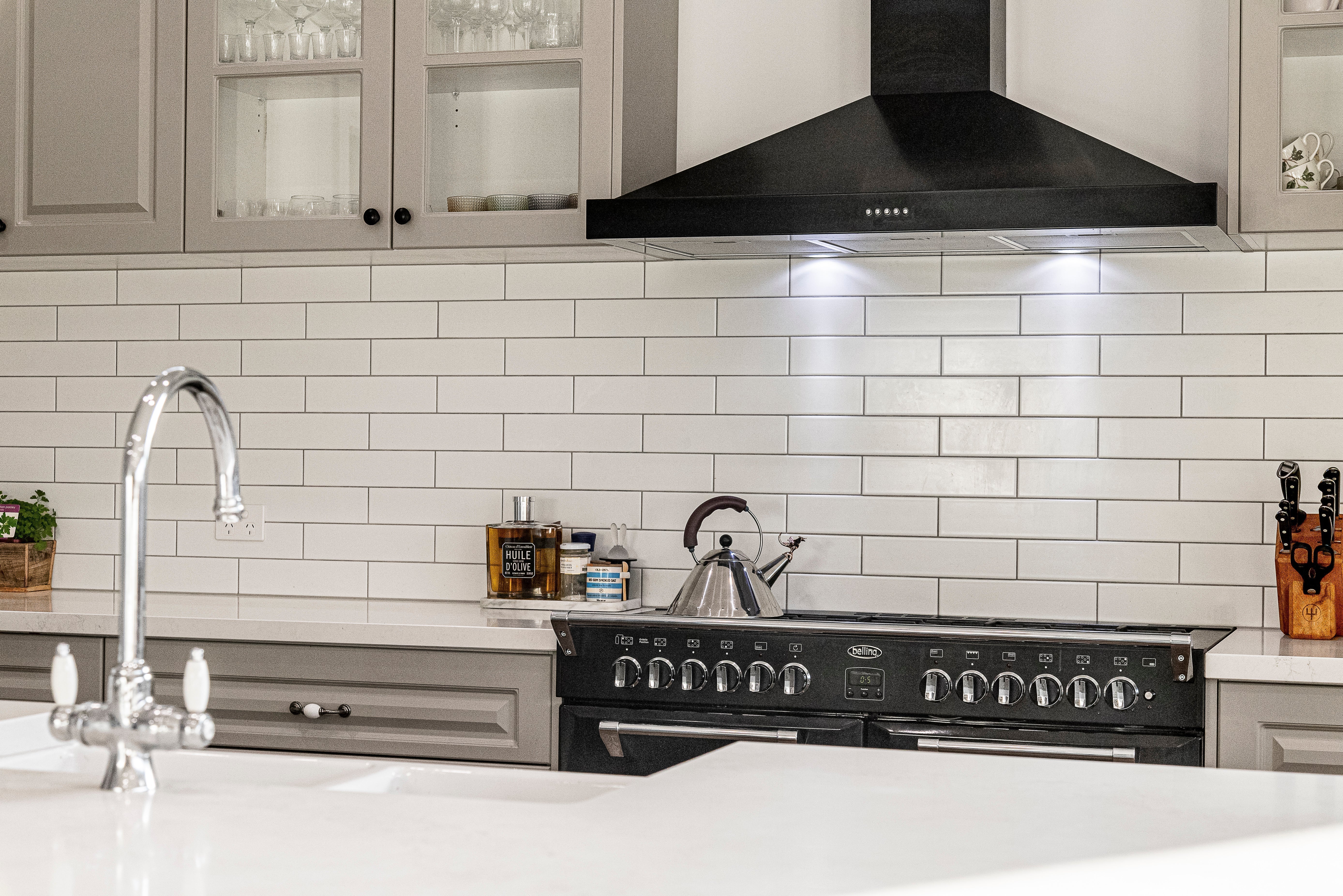 The Benefits of a Prostyle Range in Your Kitchen